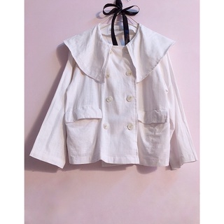 Trench coat ngắn linen 8 nút túi đắp