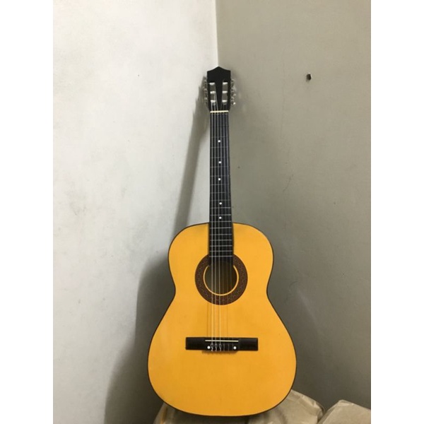 Combo guitar S45 màu đen, vàng. Kèm bao đựng và dây dự phòng