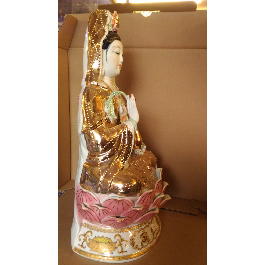 Tượng Sứ Quan Thế Âm Bồ Tát Áo vàng 14 Inch