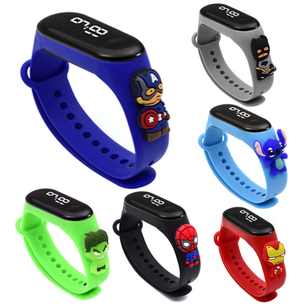 Đồng Hồ Đeo Tay Kỹ Thuật Số Chống Thấm Nước Có Cảm Biến / Đèn Led / Búp Bê Hoạt Hình Siêu Nhân Dành Cho Bé