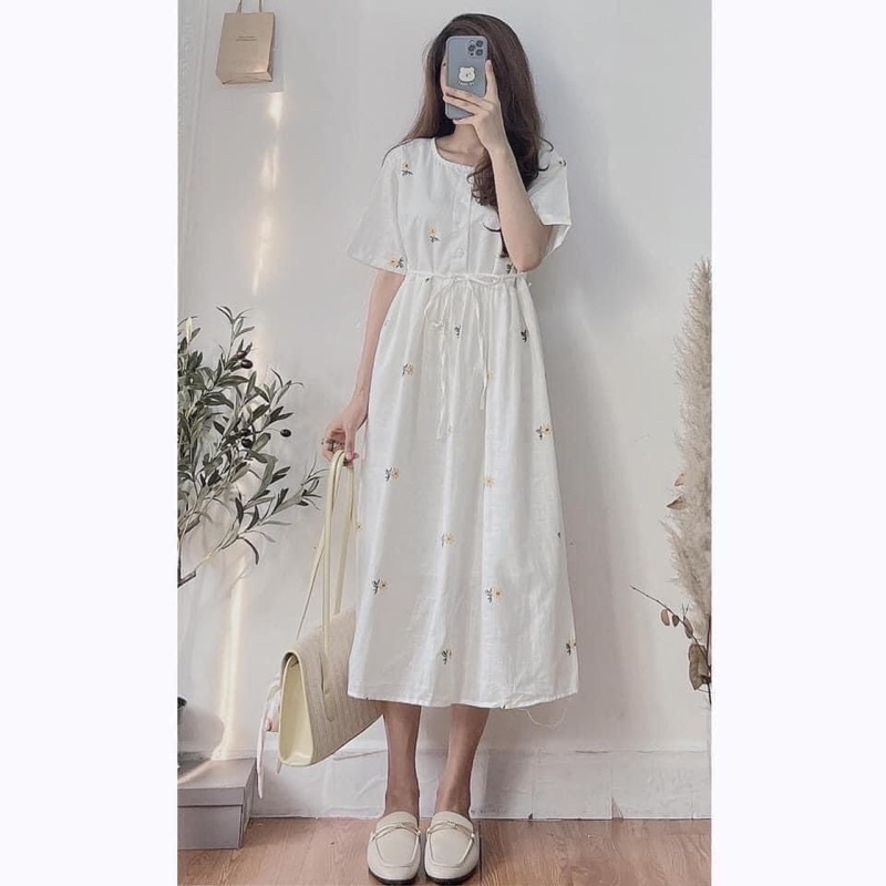 Váy babydoll cổ vuông hoa cúc cộc tay 3 khuy dọc