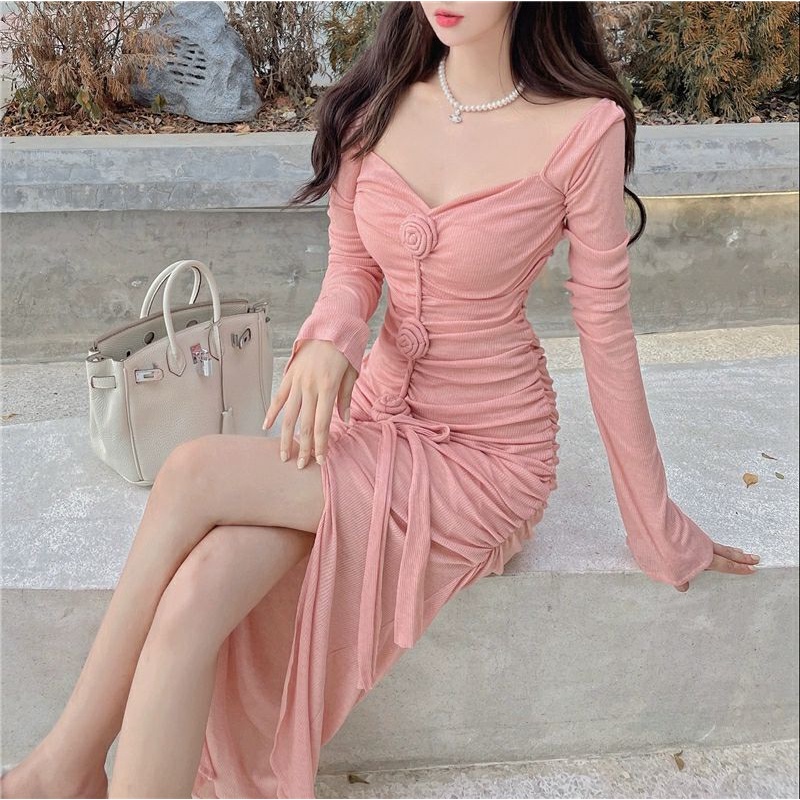 ĐẦM BODY TRỄ VAI TAY DÀI ĐÍNH HOA