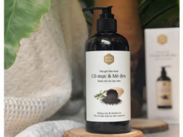 Dầu gội cỏ mực mè đen Mộc Nhu - Phủ đen tóc bạc chỉ sau vài lần gội. | BigBuy360 - bigbuy360.vn