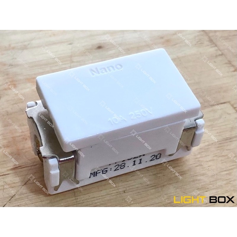 Cầu chì Nanoco dùng cho mặt Panasonic Wide hoặc Halumie - FF102W