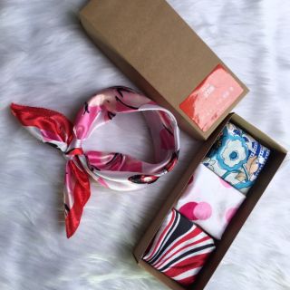 Hộp 3 Chiếc Khăn Lụa Vuông Muji