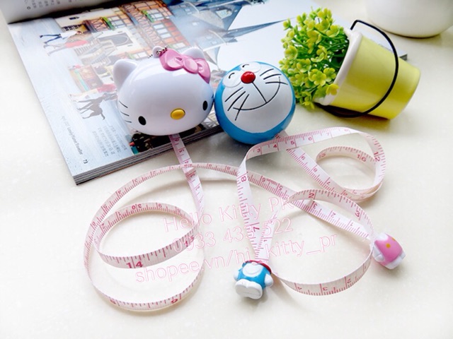 Móc khóa thước dây Hello Kitty &amp; Doremon