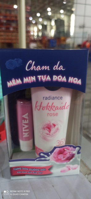 Bộ đôi Sữa rửa mặt tạo bọt Nivea Radiance Hokkaido Rose (100g/chai) - 84984
