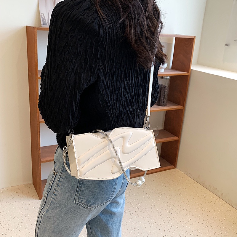 Túi Xách Kẹp Nách Phối Dây Xích Thời Trang Mùa Hè 2022 Cao Cấp Cho Nữ