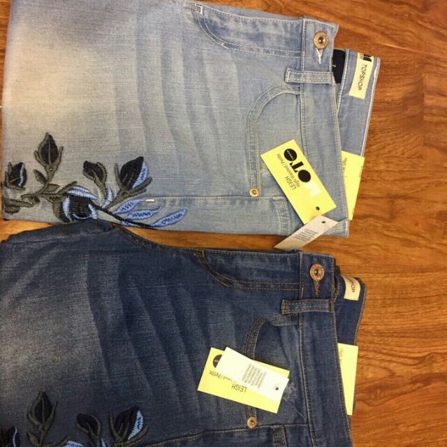 Quần jeans moto có thiêu hông đùi và ống. chất liệu vải co dãn. Vải jean mềm mặc dễ chịu cực kì. Đái quần Vừa mặc Chuẩn