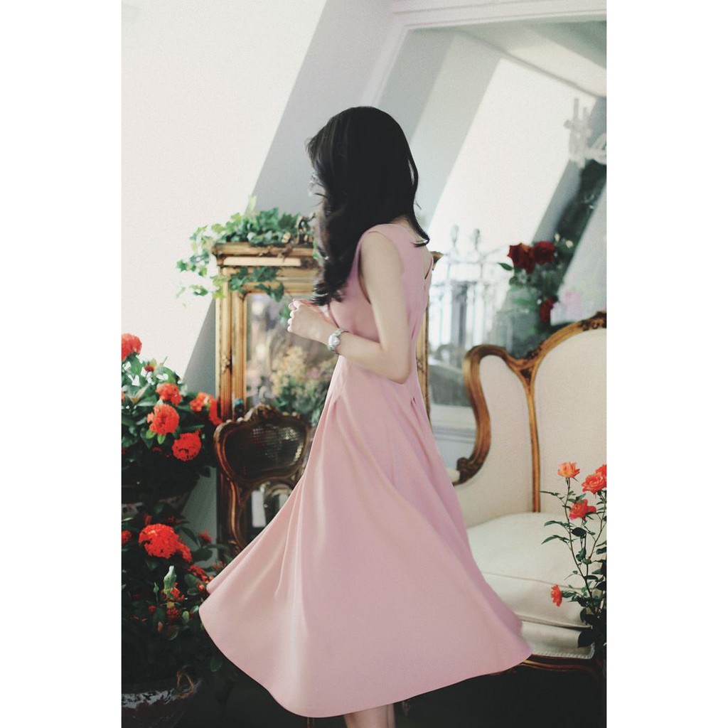 Váy Đầm Công Sở Chiết Ly Eo Form Dài Chất Lụa Chéo Thái Sang Trọng – Thanh Lịch