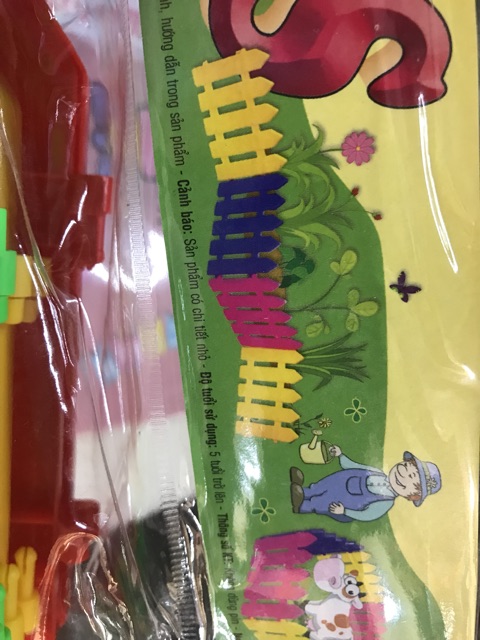 Hàng rào chặn banh cho bé chơi