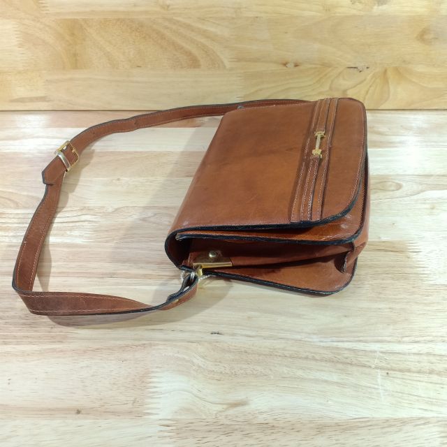 Túi đeo chéo da thật secondhand  060612