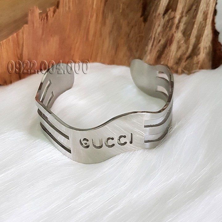 Vòng tay bảng rộng VZ889