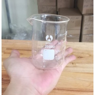 Cốc thủy tinh chịu nhiệt dùng cho phòng thí nghiệm 200ml