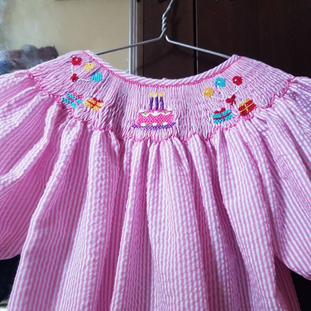 Đầm smock bánh kem