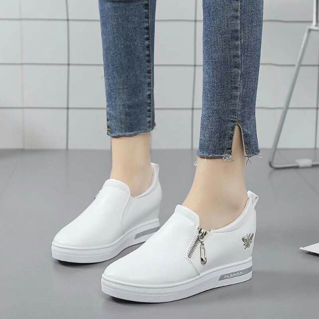 | Rẻ Đẹp Nhất | Giày slip on độn đế khoa cạnh Cực Đẹp