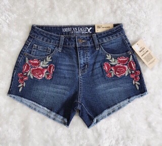 short jeans tua lai thiêu hoa