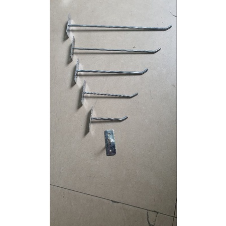 MÓC TREO PHỤ KIỆN ĐIỆN THOẠI TRƯNG BÀY SẢN PHẨM BẮT TƯỜNG HOẶC TỦ GỖ