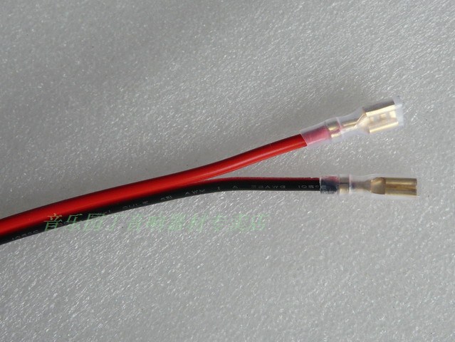 Dây Cáp Chia Cổng Âm Thanh Màu Đỏ / Đen 0.5mm | BigBuy360 - bigbuy360.vn