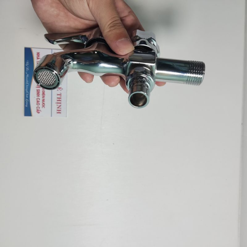 Vòi liền sen tắm đơn cắm tường thân đồng thế hệ mới