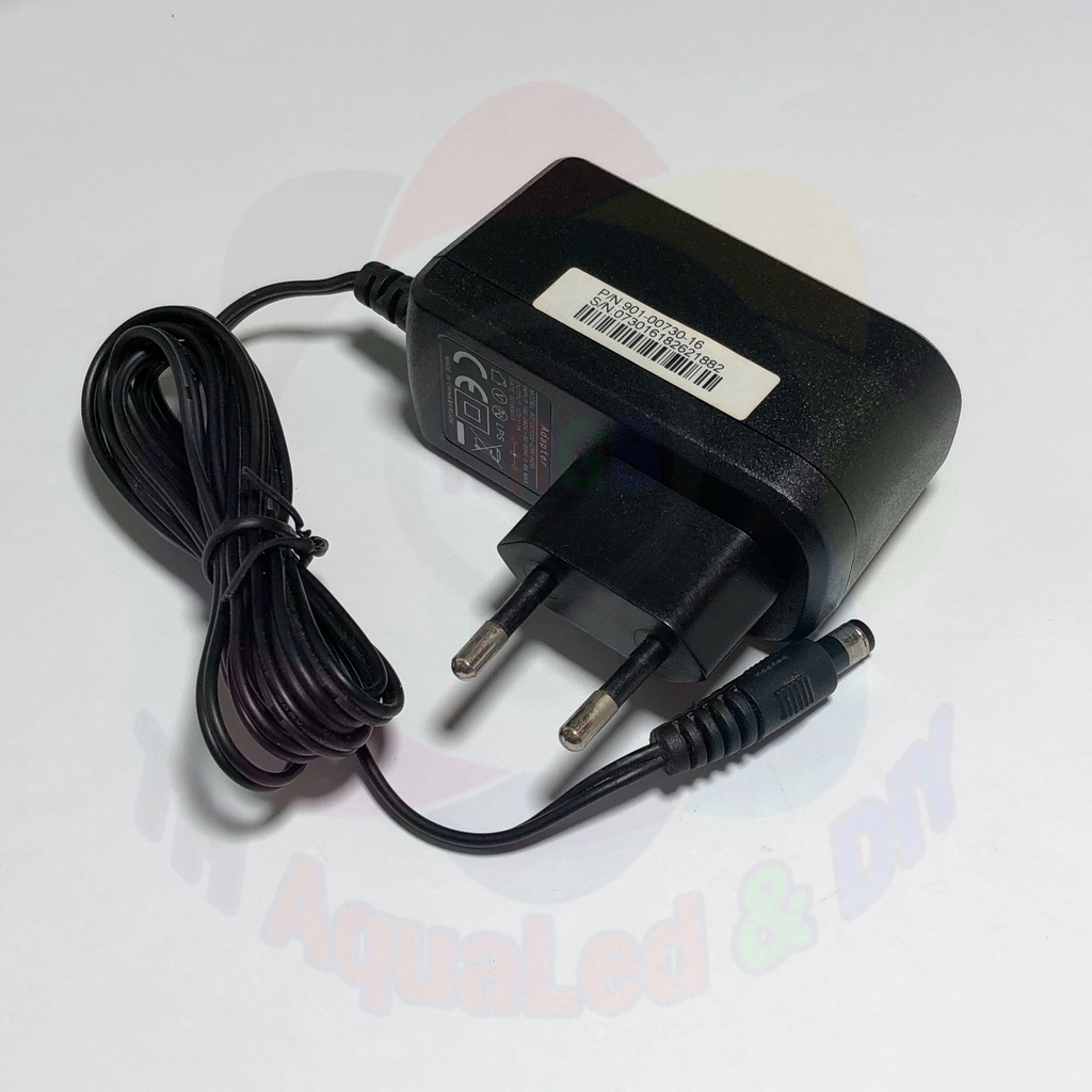 Bộ Quạt làm mát cho hồ thủy sinh gắn thành hồ, sử dụng nguồn DC 12 Volt. Bộ 3 quạt.