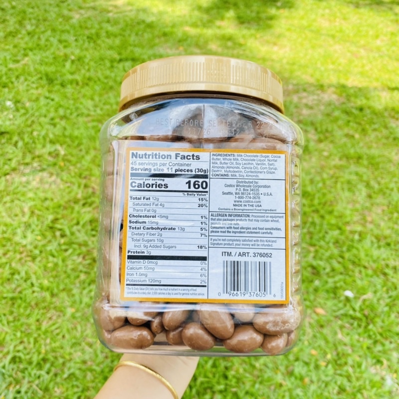 Socola Kirkland bọc hạnh nhân 1.36kg