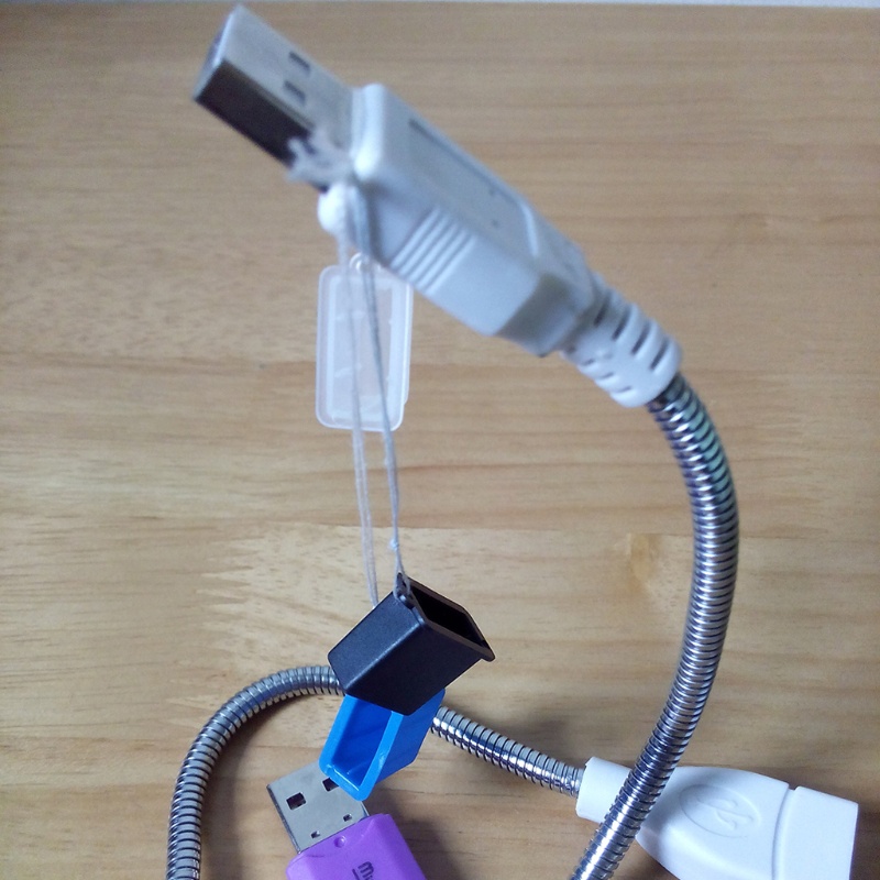 Set 5 Vỏ Bọc Nút Bịt Cổng Usb Type A Chống Bụi Tiện Dụng Cho Cắm Trại