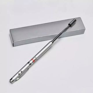Bút chỉ bảng laze tặng kèm 3 pin