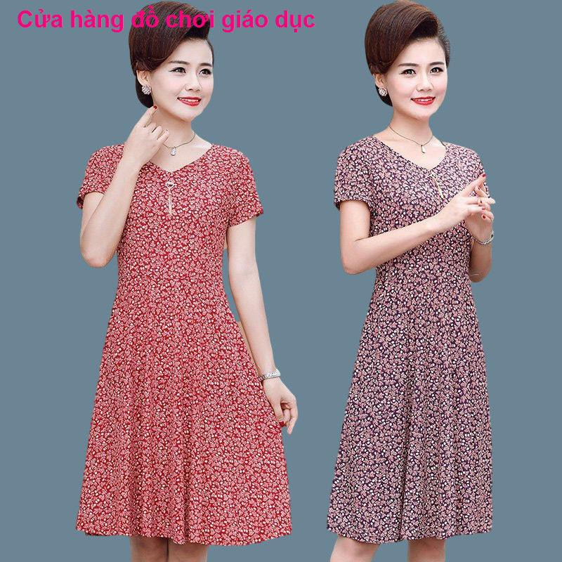 SHOP XINH Váy đầm mẹ 2021 mới mùa xuân và hè trung niên size lớn phụ nữ rộng rãi thời trang dài <