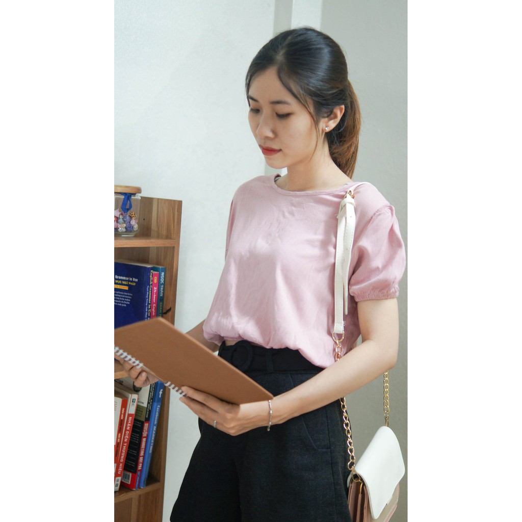 ÁO CROPTOP CỔ TRÒN BO LAI