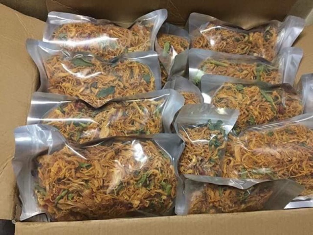 200g khô gà xé cay loại ngon | BigBuy360 - bigbuy360.vn