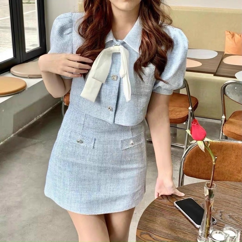 Set áo dạ 2 món: khoác dạ + chân váy xếp ly