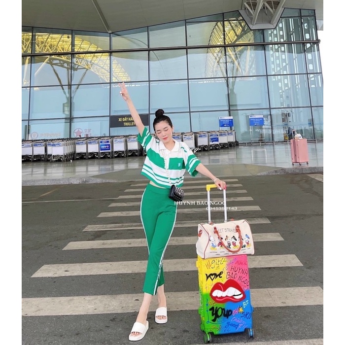 Áo len 2 màu dành cho nữ