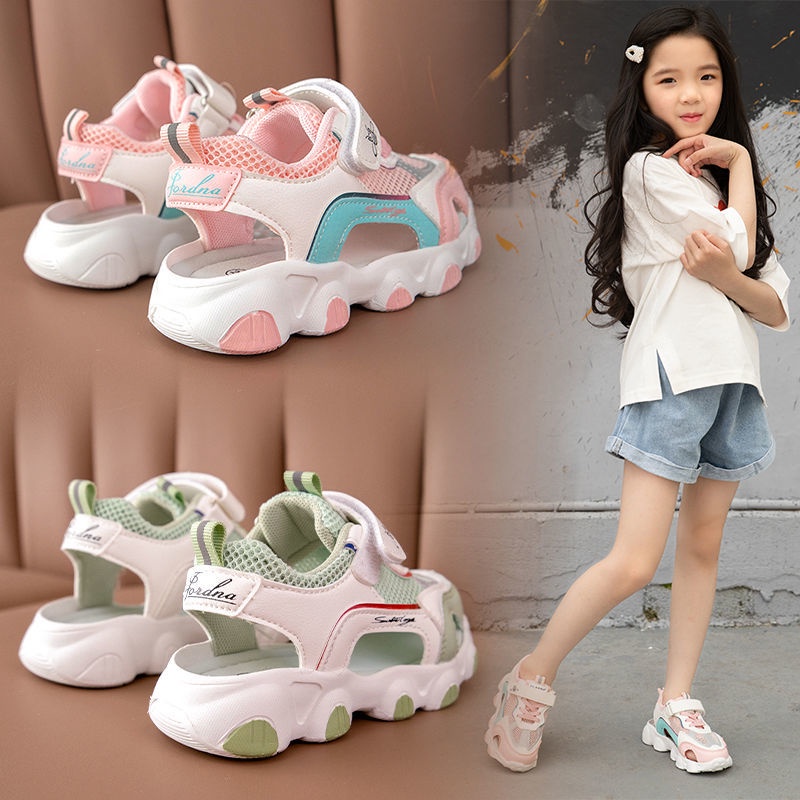 Sandal Thể Thao Đế Mềm Nhẹ Thoáng Khí Chống Va Chạm Chống Trượt Phong Cách Mới Cho Học Sinh Trung Bình dép gái sandal sandal bé gái thao