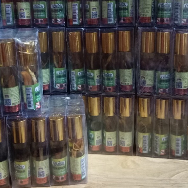 Lốc 12 chai Dầu Sâm Lăn Thái Lan