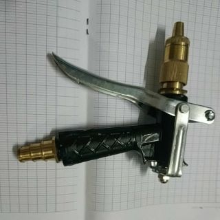 súng xịt rửa xe tăng áp