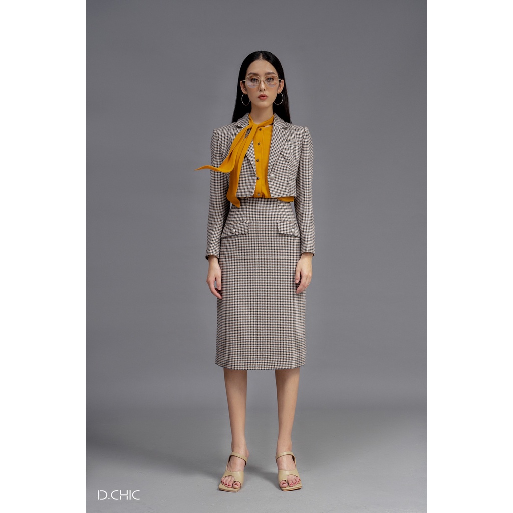 Áo vest lửng cổ 2 ve dáng ôm 1 cúc D.CHIC MS: 160347