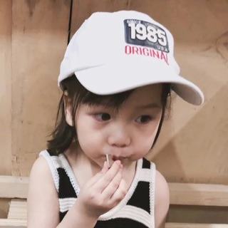 Mũ lưỡi trai bé gái 1985