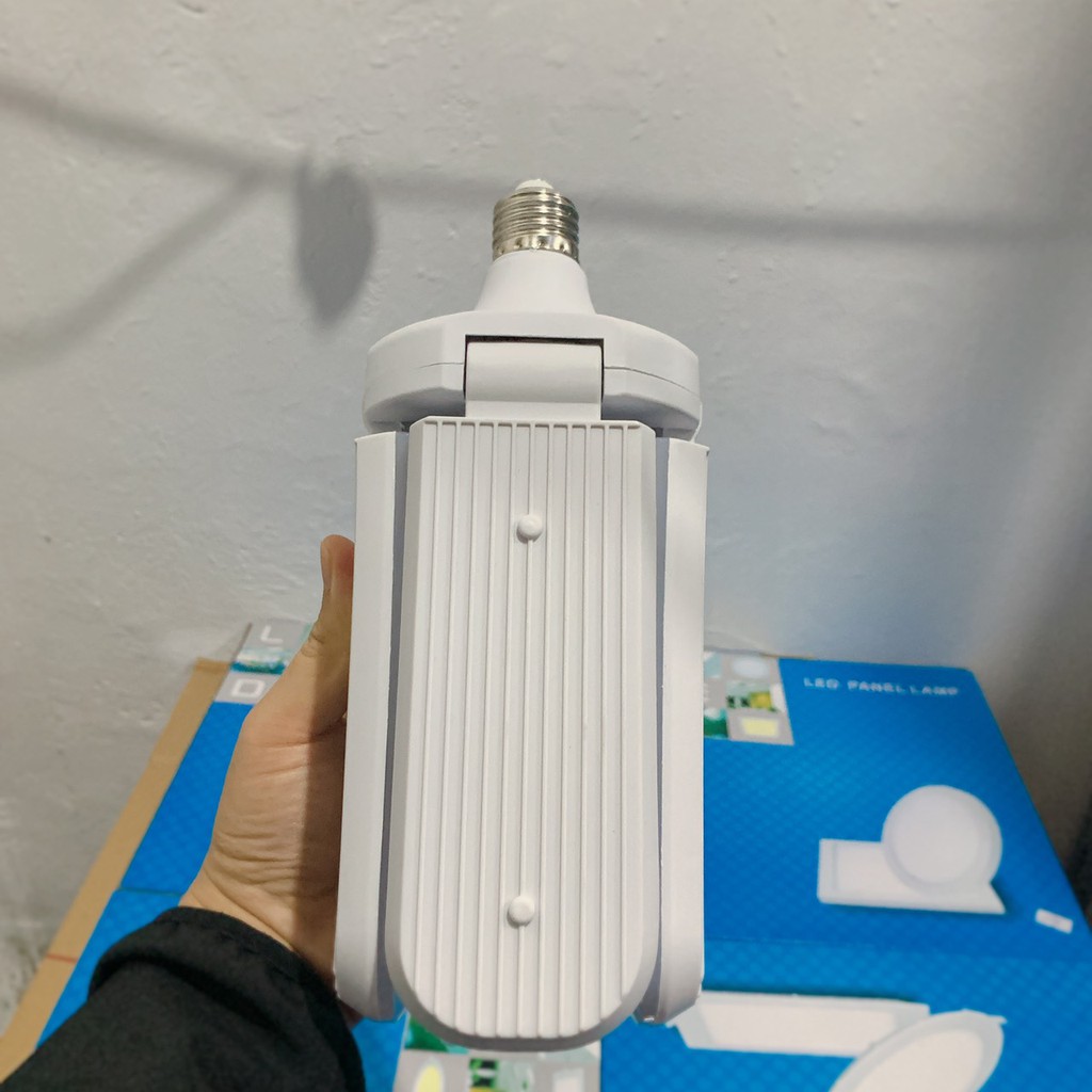 Đèn led cánh xòe 4 cánh (60W)- Tăng chỉnh được góc chiếu sáng- Tiết kiệm năng lượng, không hại mắt