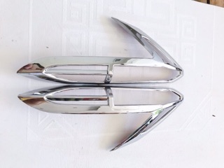 Ốp xe lead cũ