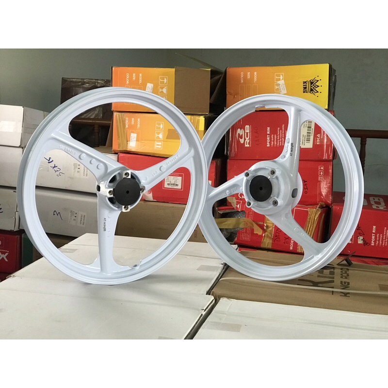 Mâm Enkei 3D gắn Ex135 5 số