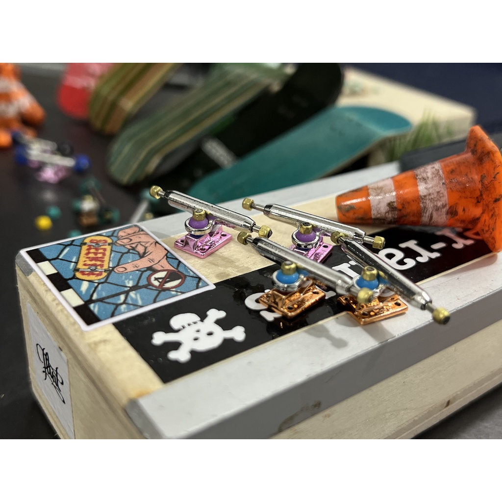 Bộ Truck Pro v3 32mm - 34mm Tặng Bushing và Foam Fingerboard Loại Tốt Ván Trượt Ngón Tay | Sleek Fin