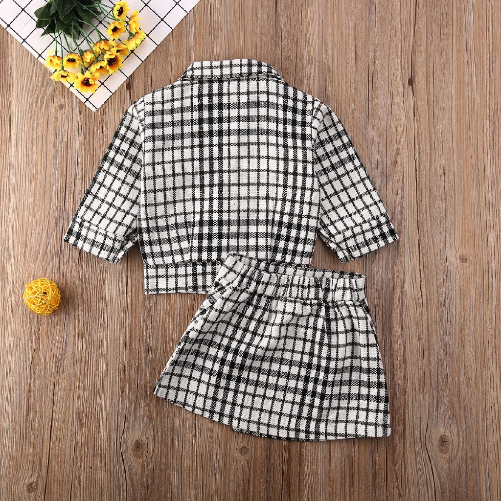 Set áo khoác và chân váy xòe dễ thương cho bé gái