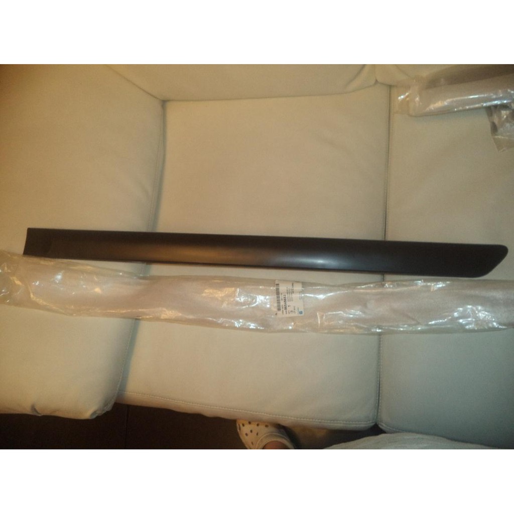 Nẹp cửa Lacetti 04-09 -tặng vòng xoay hương hoa