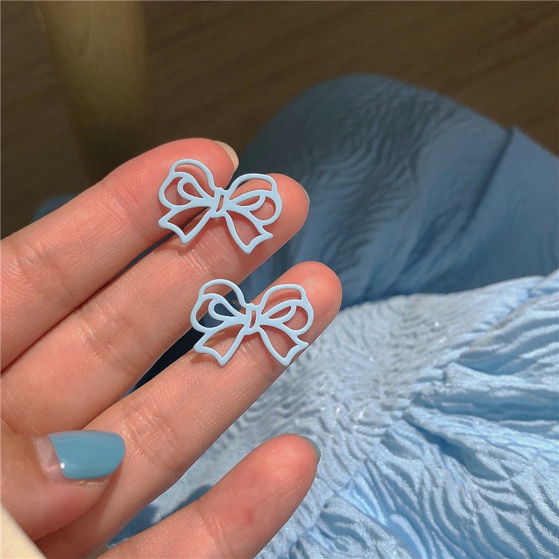 Bông Tai Hình Chiếc Nơ Màu Xanh Sữa Ngọt Ngào Dễ Phối Đồ