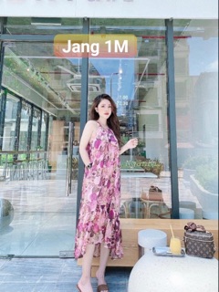 Váy yếm hoa đi biển