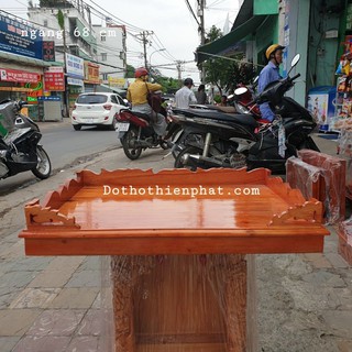 Bàn thờ treo tường gỗ xoan ngang 70 cm gồm 1 bộ ke đế