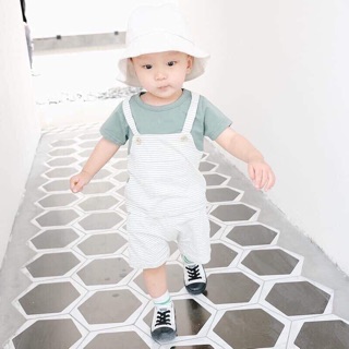 Bộ kẻ bé trai giả yếm
