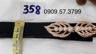 Thắt lưng bản 3cm. Mặt lá đính hạt trai.MS358