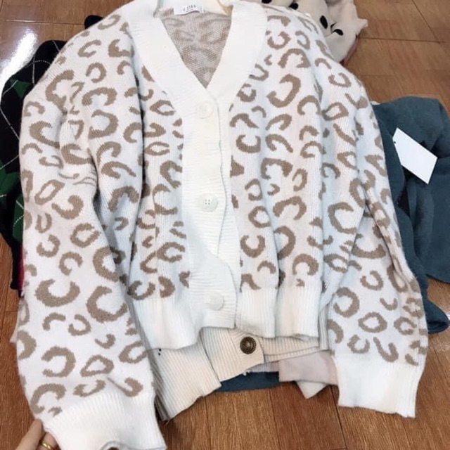 Combo áo len chốt trên live | BigBuy360 - bigbuy360.vn